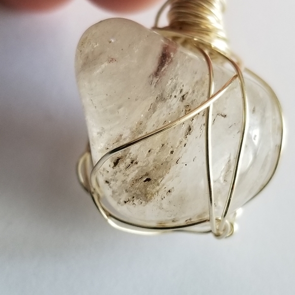 Handmade wire wrapped pendant clear stone with inclusions silver tone - Picture 14 of 16